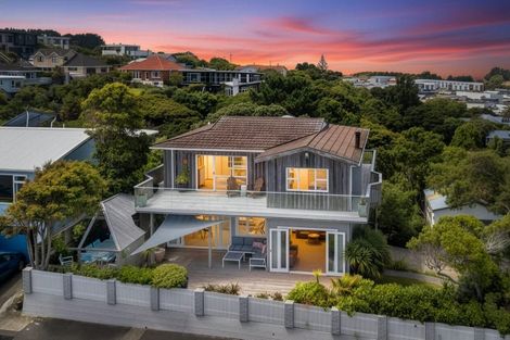Photo of property in 58 Motuhara Road, Plimmerton, Porirua, 5026