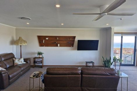 Photo of property in 24 Scott Street, Moturoa, New Plymouth, 4310