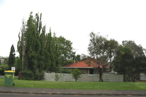 Photo of property in 2/40 Stanaway Street, Hillcrest, Auckland, 0627