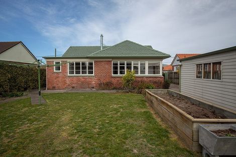 Photo of property in 27 Jollie Street, Linwood, Christchurch, 8062