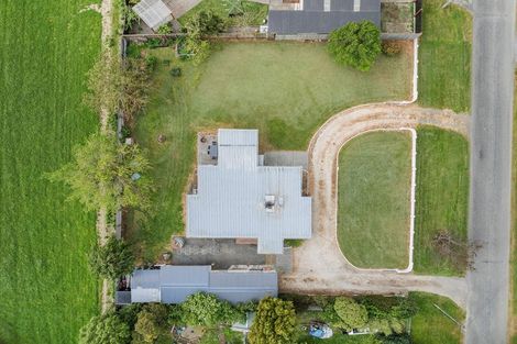 Photo of property in 3 Highfield Avenue, Dunsandel, 7682