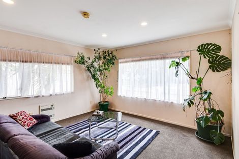 Photo of property in 2a Cassino Crescent, Onekawa, Napier, 4110