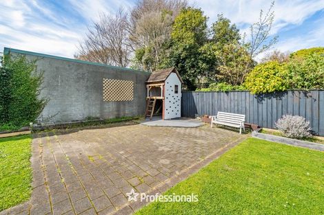 Photo of property in 21 Rosebank Avenue, Avalon, Lower Hutt, 5011