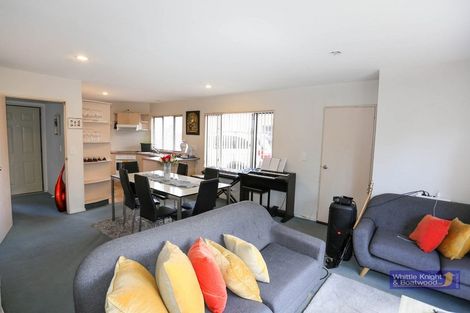 Photo of property in 3/90 Picton Avenue, Riccarton, Christchurch, 8011