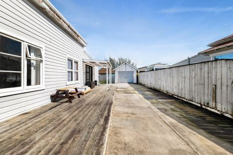 Photo of property in 15 York Street, Eltham, 4322