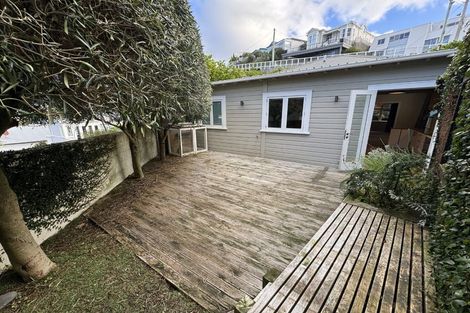 Photo of property in 29 Maida Vale Road, Roseneath, Wellington, 6011