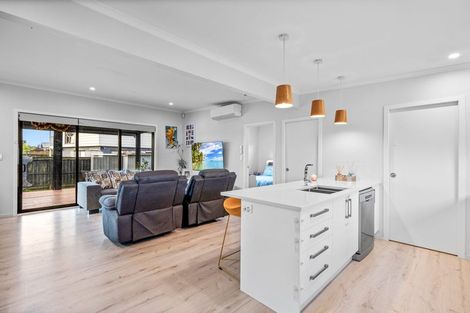 Photo of property in 92 Dominion Road, Papakura, 2110