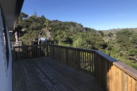 Photo of property in 38 Tree View Avenue, Glenfield, Auckland, 0629