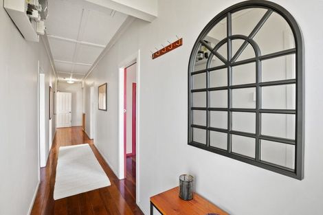 Photo of property in 143 Ngamotu Road, Spotswood, New Plymouth, 4310