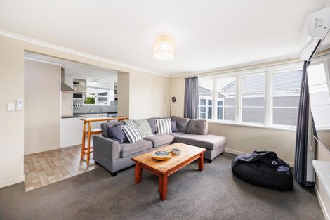 Photo of property in 104 Clyde Crescent, Roslyn, Palmerston North, 4414