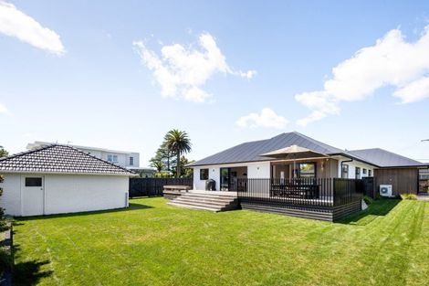 Photo of property in 63 Braid Road, St Andrews, Hamilton, 3200