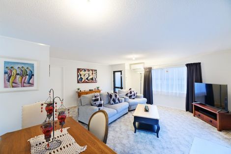 Photo of property in 2/23 Septimus Place, Henderson, Auckland, 0612