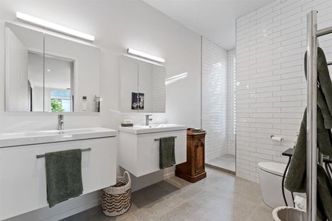 Photo of property in 19 Kanuka Road, Sandspit, Warkworth, 0982