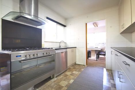 Photo of property in 17 Dolbear Street, Titirangi, Auckland, 0604