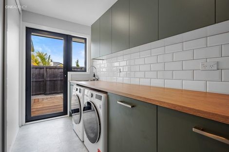 Photo of property in 7 Oakville Close, Rangiora, 7400