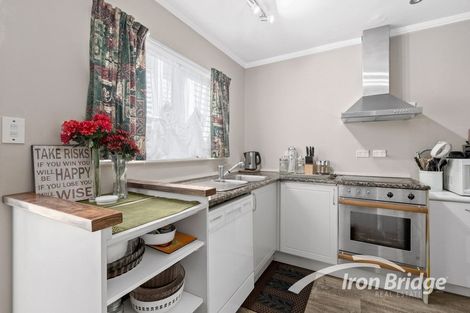 Photo of property in 31 Lancaster Road, Beach Haven, Auckland, 0626