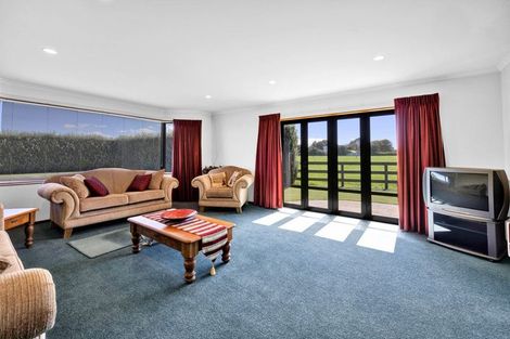 Photo of property in 268 Waihi Road, Hawera, 4673