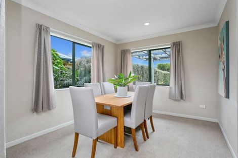 Photo of property in 2/10 Hannon Road, Cambridge, 3434