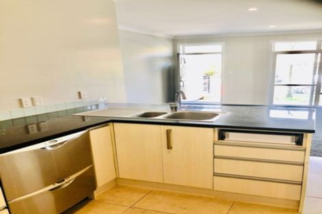 Photo of property in 5/44 Carlos Drive, Flat Bush, Auckland, 2016