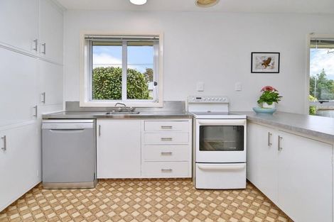 Photo of property in 91 Kendal Avenue, Burnside, Christchurch, 8053
