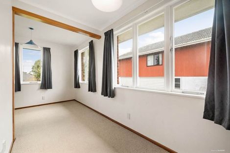 Photo of property in 7 Tamahere Drive, Glenfield, Auckland, 0629
