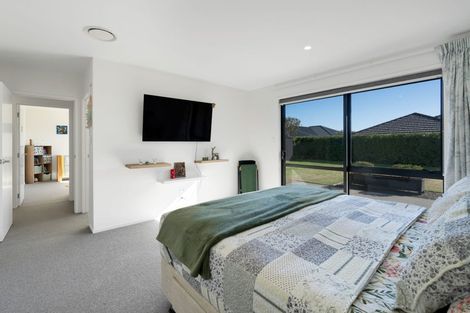 Photo of property in 17 Longstaff Drive, Bell Block, New Plymouth, 4312