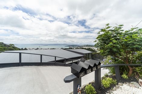 Photo of property in 43b Harbour View Road, Northland, Wellington, 6012