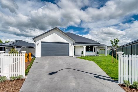 Photo of property in 14 Gee Place, Taradale, Napier, 4112