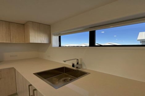 Photo of property in 231u3 Marine Parade, Seatoun, Wellington, 6022