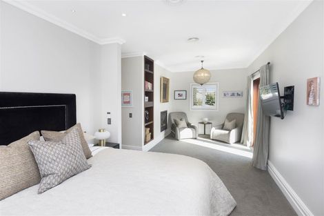 Photo of property in 87 Merivale Lane, Merivale, Christchurch, 8014