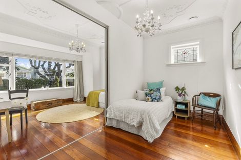 Photo of property in 52 Dundas Street, Seatoun, Wellington, 6022