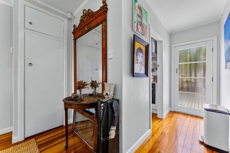 Photo of property in 1/73 Birkdale Road, Birkdale, Auckland, 0626