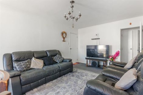Photo of property in 2/4 Roys Road, Weymouth, Auckland, 2103