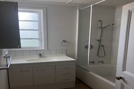 Photo of property in 15 Paritutu Road, Spotswood, New Plymouth, 4310