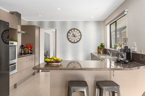 Photo of property in 7 Observatory Close, Whitby, Porirua, 5024