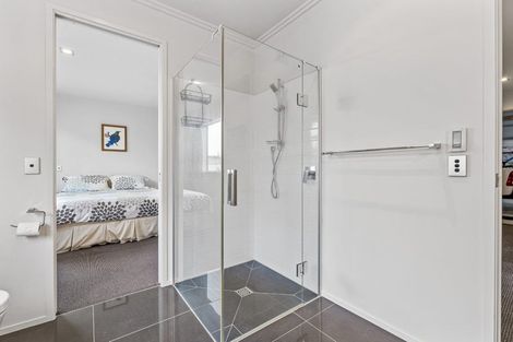 Photo of property in 9b Chilman Street, Strandon, New Plymouth, 4312