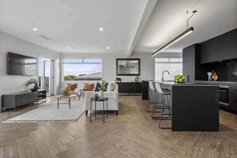 Photo of property in 2 Prospect Terrace, Pukekohe, 2120