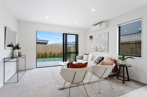 Photo of property in 107 Katikati Drive, Manurewa, 2102