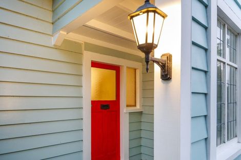 Photo of property in 19 Frederick Street, Terrace End, Palmerston North, 4410