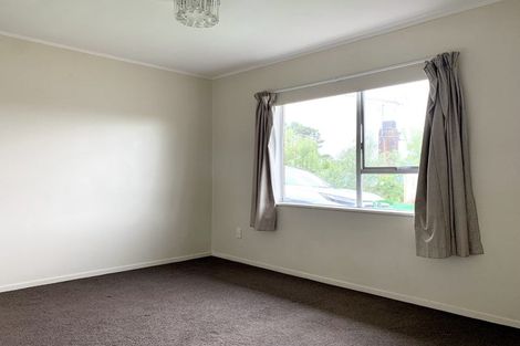 Photo of property in 2/58 Glengarry Road, Glen Eden, Auckland, 0602