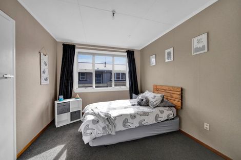 Photo of property in 11 Manawapou Road, Hawera, 4610