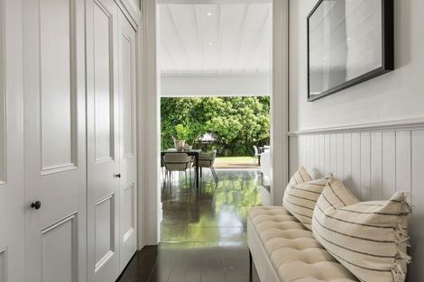 Photo of property in 154 Hinemoa Street, Birkenhead, Auckland, 0626