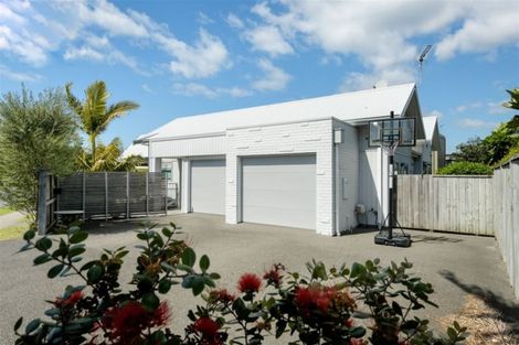 Photo of property in 14 Tay Street, Mount Maunganui, 3116