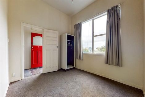 Photo of property in 1/13 Garden Road, Northland, Wellington, 6012