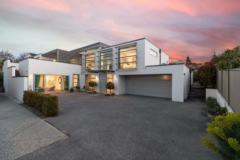 Photo of property in 15 Faulks Terrace, Wanaka, 9305