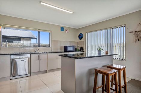 Photo of property in 2 Reremoana Close, Hawera, 4610
