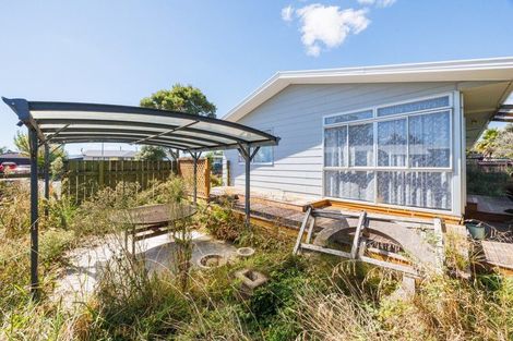Photo of property in 9 Forbes Place, Kelvin Grove, Palmerston North, 4414