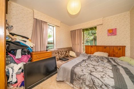 Photo of property in 27 Gemstone Drive, Birchville, Upper Hutt, 5018