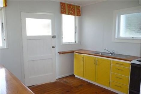 Photo of property in 22 Karaka Street, Helensville, 0800