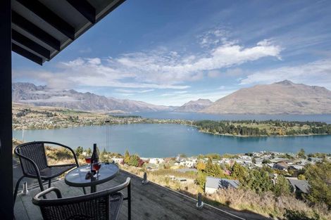 Photo of property in 11/63-69 Edinburgh Drive, Queenstown, 9300